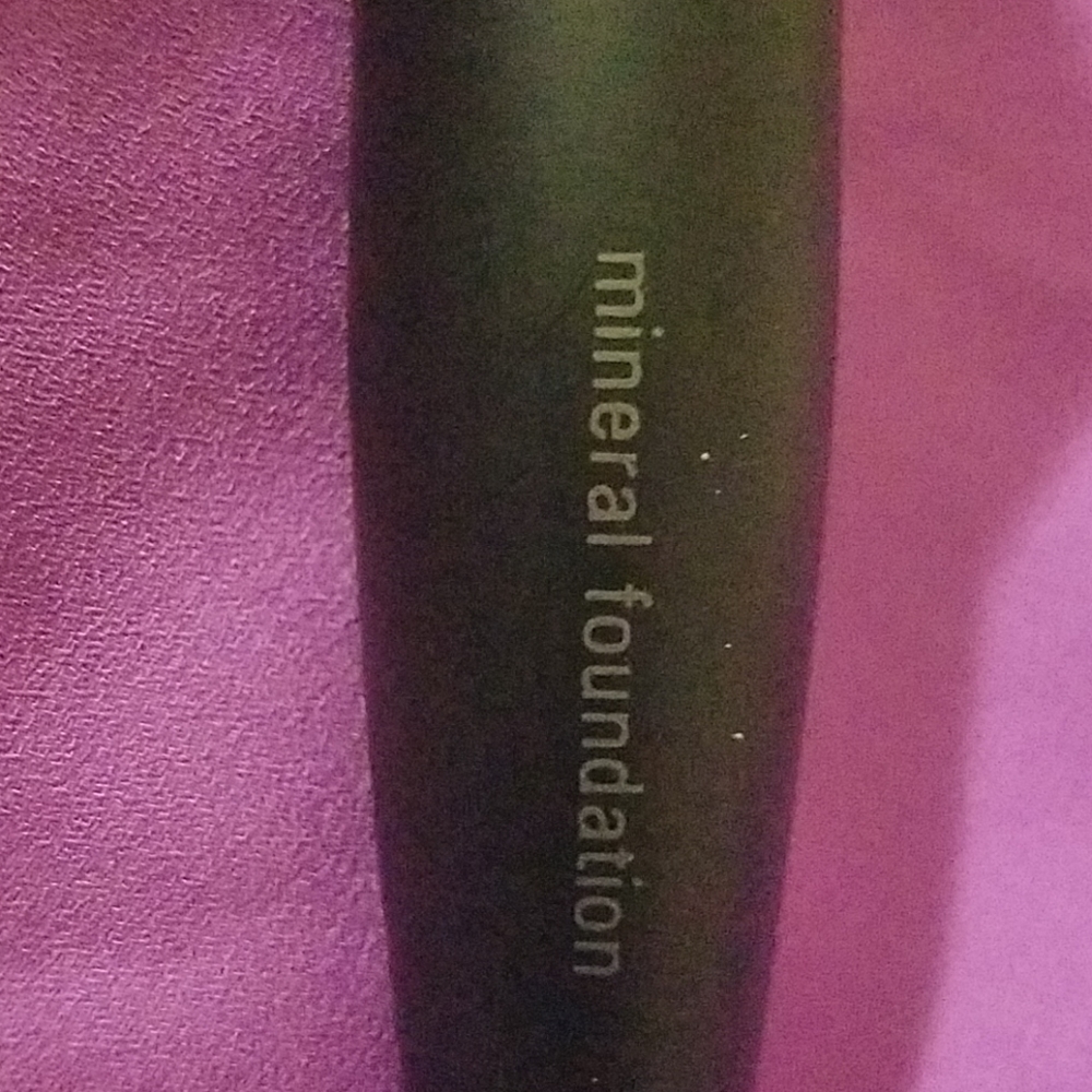 Brush - Picture 3 of 6